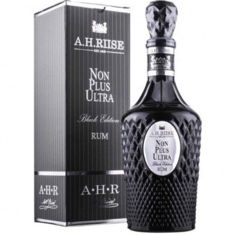 A. H. Riise non plus ultra black Edition 70cl