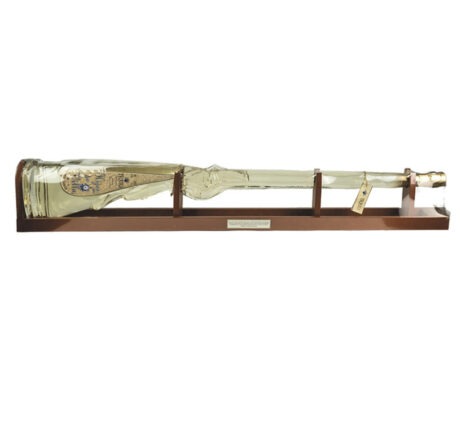 Geweer met houten houder met Tequila 150cl