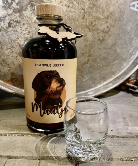 Teckel likeur Maatje 50cl met glaasje
